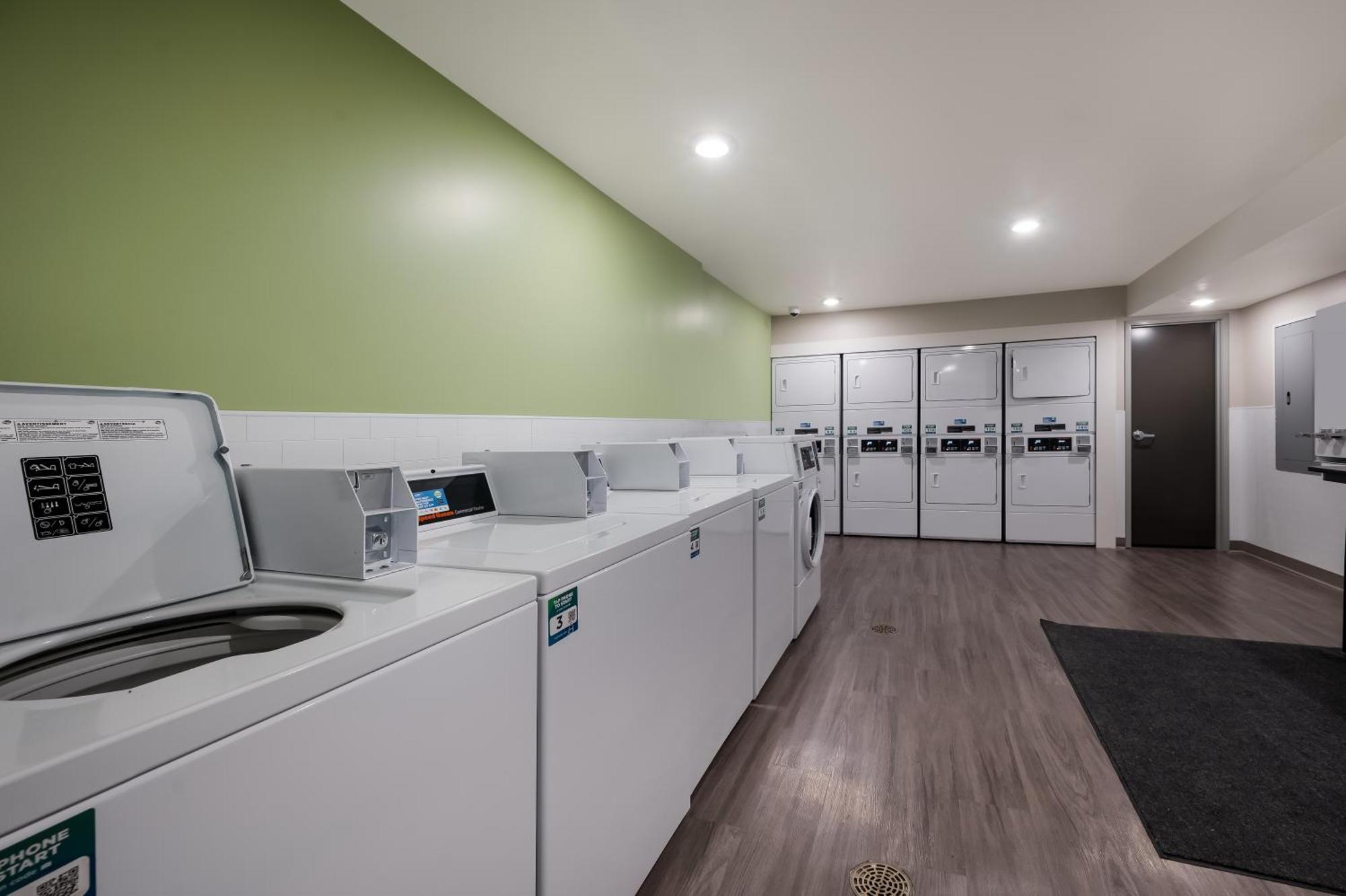 Woodspring Suites Charlotte Airport Exterior foto